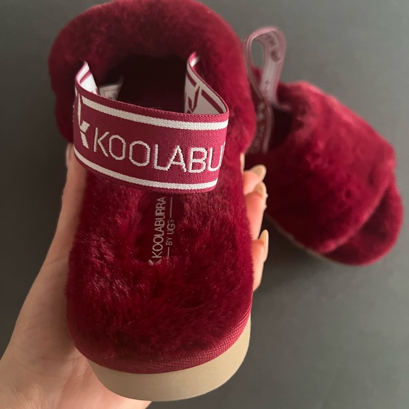 UGG Fluff Shearling Sandal Slippers - Picture 4 of 6